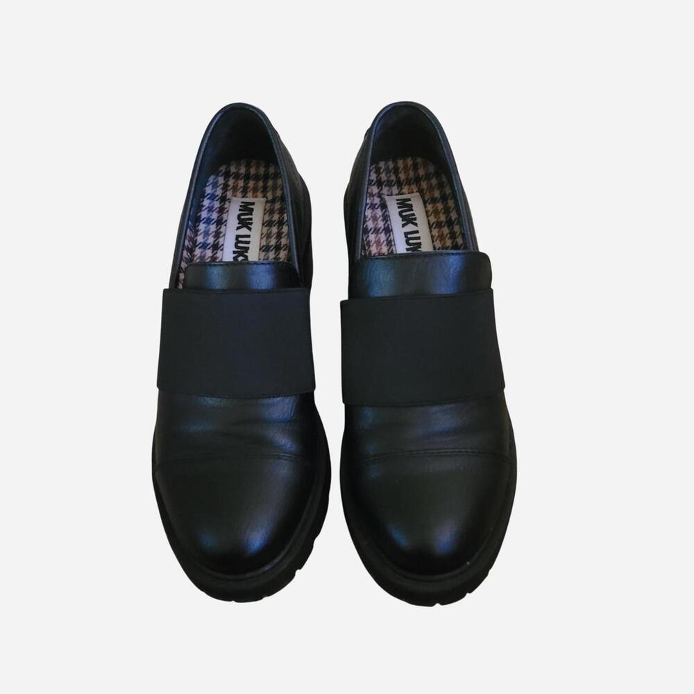 Muk Luk black leather chunky heel loafers Size 8.5